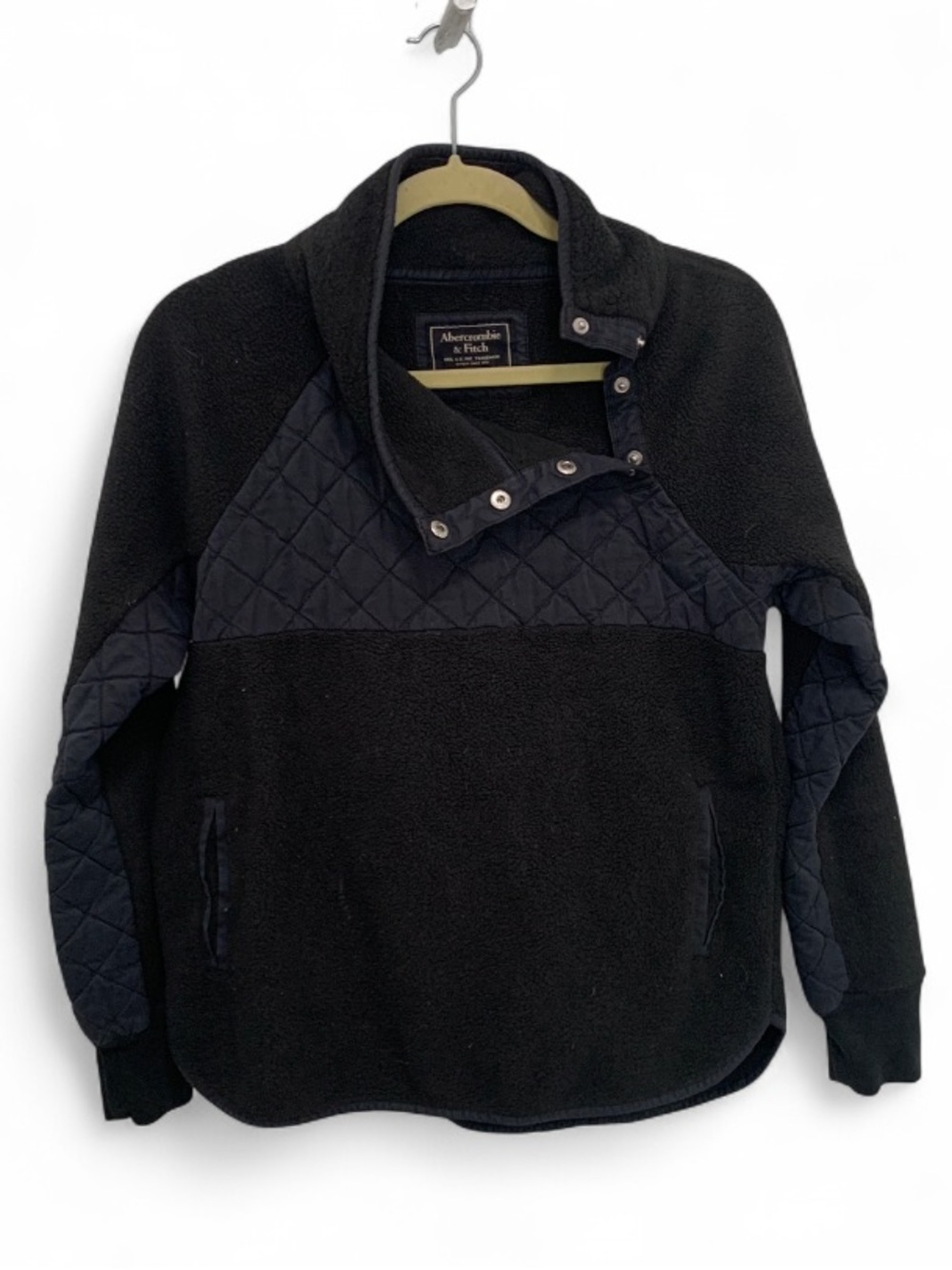 Abercrombie and Fitch Black Quilted-Panel Fleece Pullover Sweatshirt